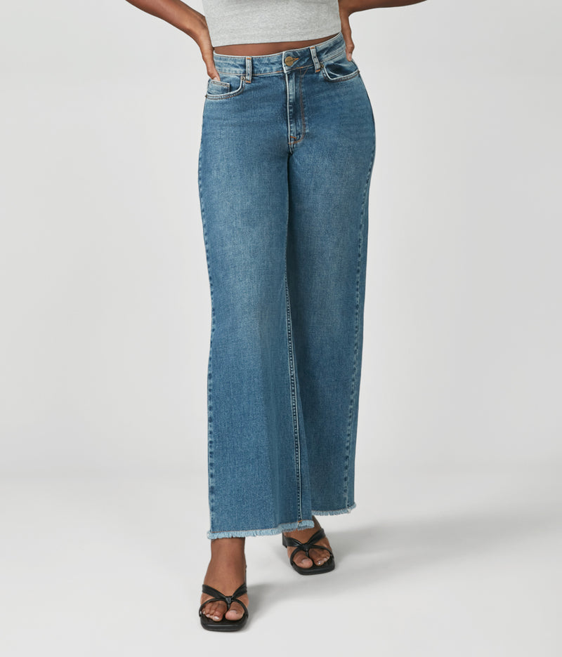 MILAN-DIS Ultra High Rise Wide Leg Jeans